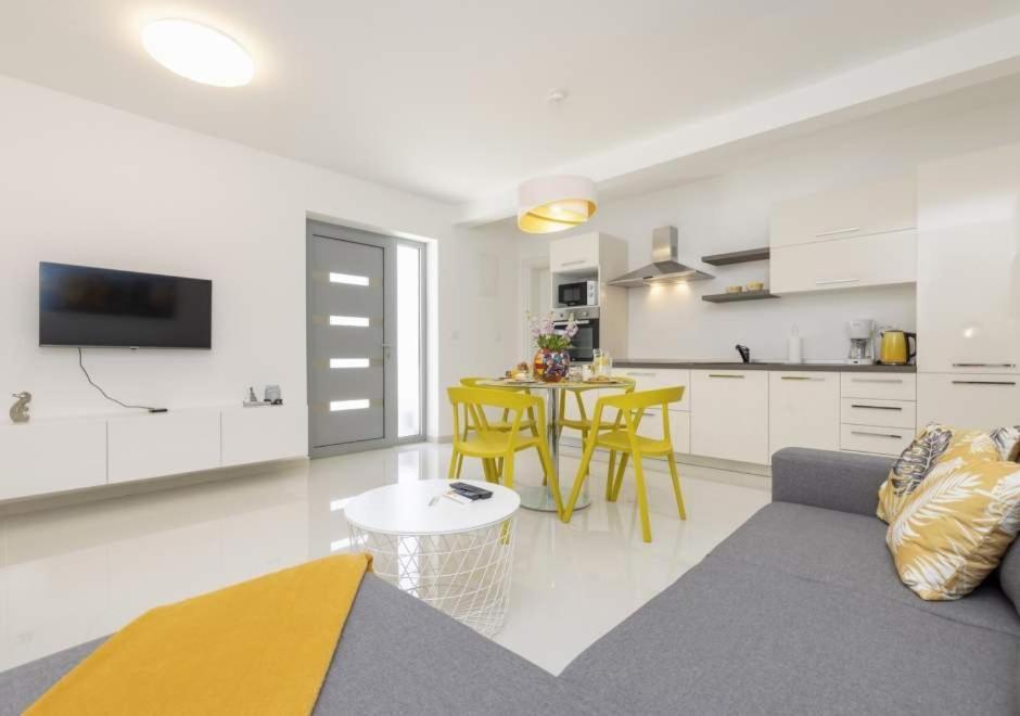 Apartments Losinj Sunset Mali Lošinj Eksteriør billede